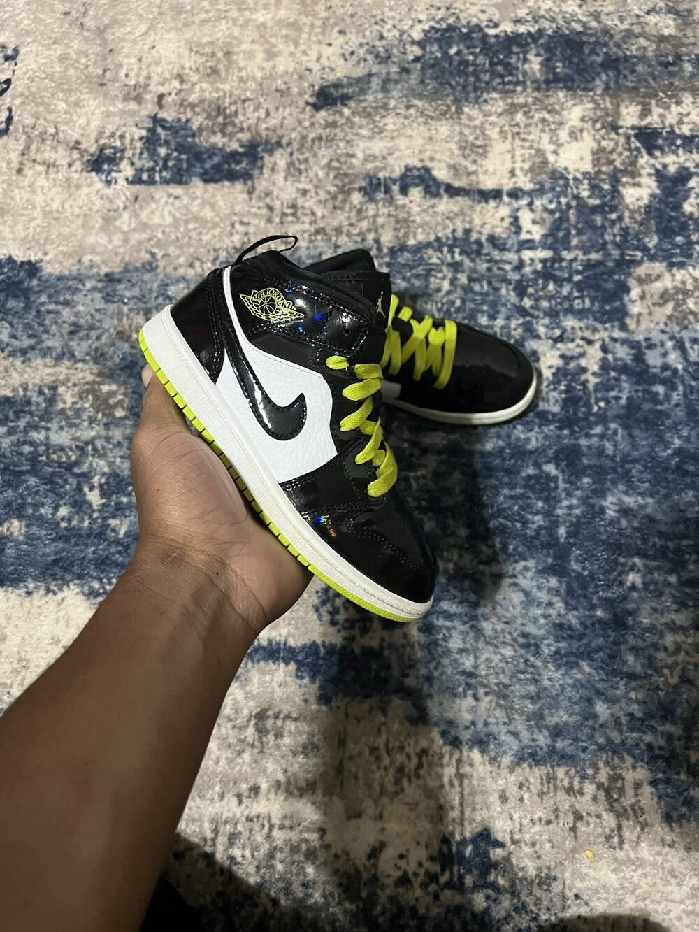 Size 13C- Air Jordan 1 Mid Cyber Green BQ6932-003